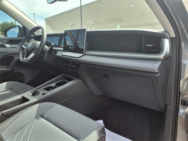 2025 Volkswagen Tiguan 2.0T SE