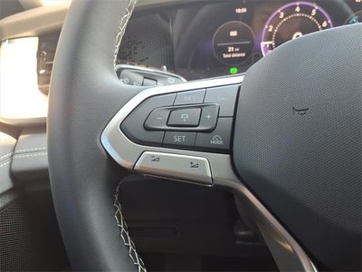 2025 Volkswagen Tiguan 2.0T SE