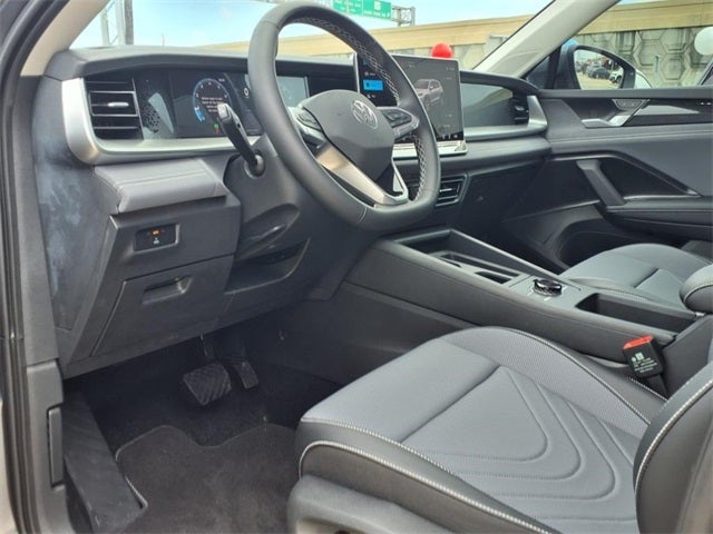 2025 Volkswagen Tiguan 2.0T SE