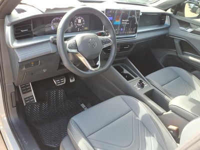 2026 Volkswagen Tiguan 2.0T SE R-Line Black