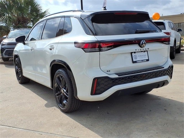 2026 Volkswagen Tiguan 2.0T SE R-Line Black