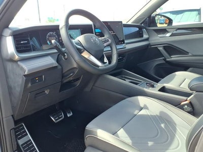 2026 Volkswagen Tiguan 2.0T SE R-Line Black