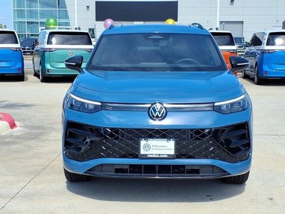 2026 Volkswagen Tiguan 2.0T SE R-Line Black