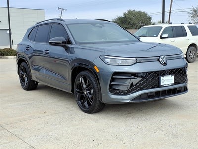 2026 Volkswagen Tiguan 2.0T SE R-Line Black