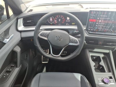 2026 Volkswagen Tiguan 2.0T SE R-Line Black