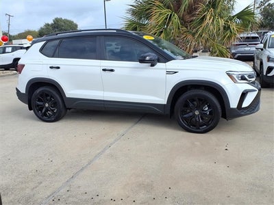 2024 Volkswagen Taos 1.5T SE