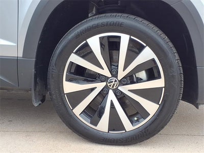 2024 Volkswagen Taos 1.5T SE