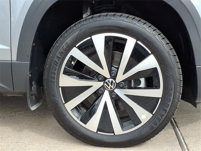 2024 Volkswagen Taos 1.5T SE