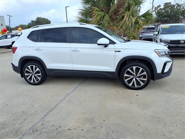 2024 Volkswagen Taos 1.5T SE