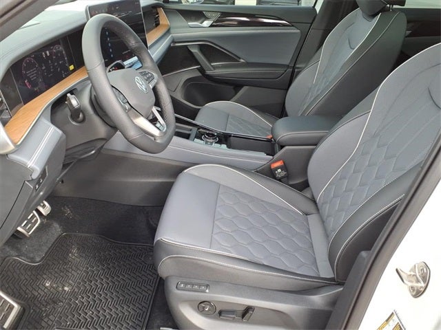 2026 Volkswagen Tiguan 2.0T SEL R-Line Turbo