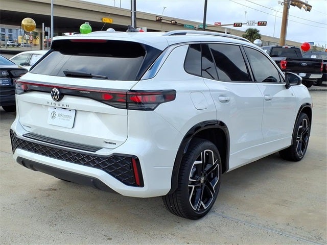 2026 Volkswagen Tiguan 2.0T SEL R-Line Turbo