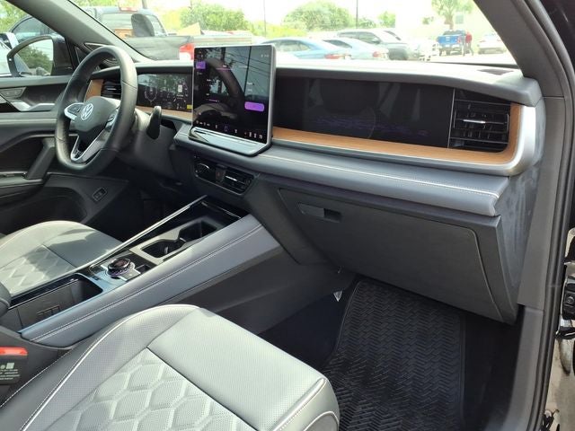 2026 Volkswagen Tiguan 2.0T SEL R-Line Turbo