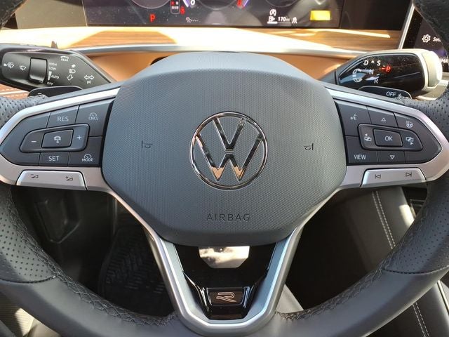 2026 Volkswagen Tiguan 2.0T SEL R-Line Turbo