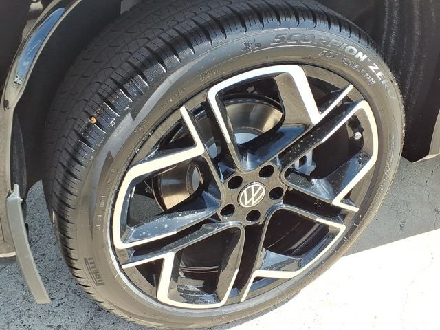 2026 Volkswagen Tiguan 2.0T SEL R-Line Turbo