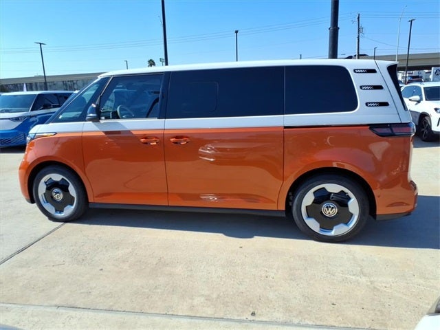 2025 Volkswagen ID. Buzz 1