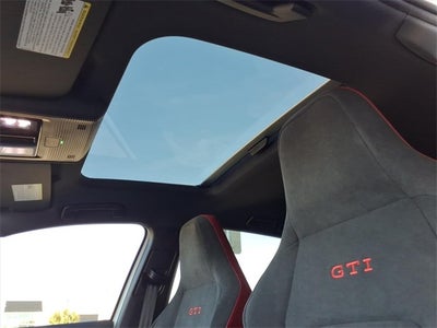 2026 Volkswagen Golf GTI 2.0T SE