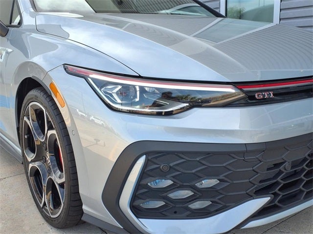 2025 Volkswagen Golf GTI Autobahn