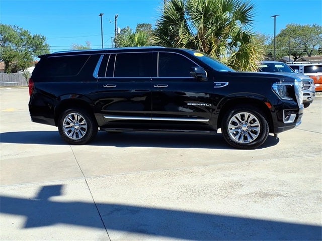 2022 GMC Yukon XL Denali