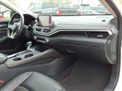 2022 Nissan Altima 2.5 SR