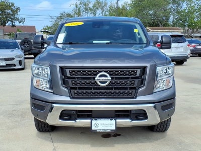 2022 Nissan Titan SV