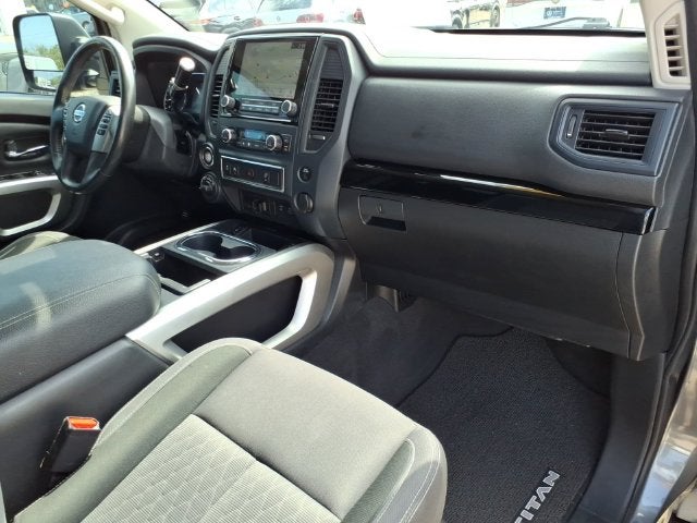 2022 Nissan Titan SV