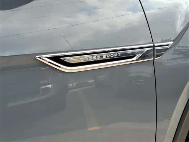 2024 Volkswagen Atlas Cross Sport 2.0T SEL R-Line
