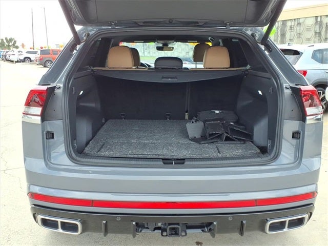 2024 Volkswagen Atlas Cross Sport 2.0T SEL R-Line