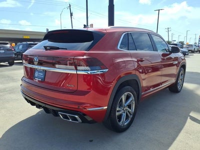 2024 Volkswagen Atlas Cross Sport 2.0T SEL R-Line