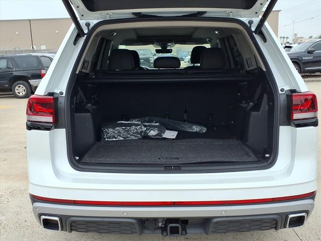 2026 Volkswagen Atlas Peak Edition