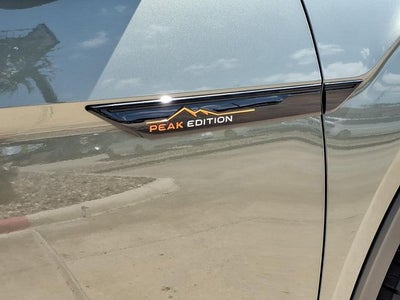 2025 Volkswagen Atlas 2.0T Peak Edition