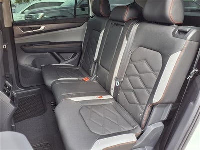 2025 Volkswagen Atlas 2.0T Peak Edition