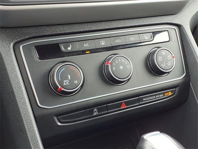 2022 Volkswagen Atlas Cross Sport 2.0T SE