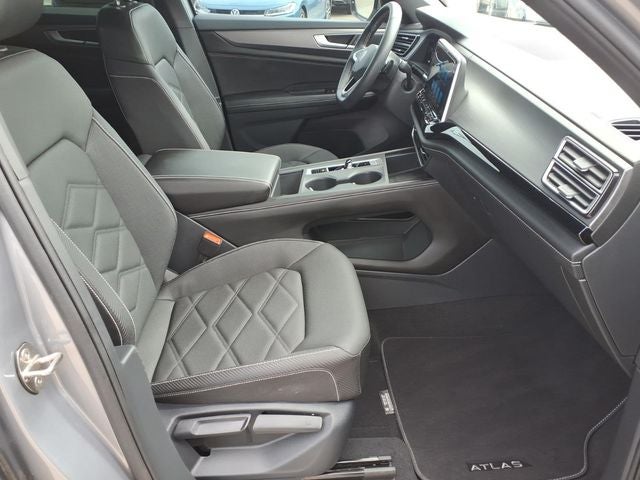 2024 Volkswagen Atlas Cross Sport 2.0T SE