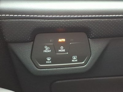2024 Volkswagen Atlas Cross Sport 2.0T SE