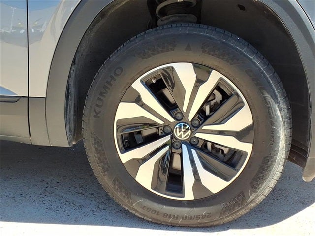 2024 Volkswagen Atlas 2.0T SE