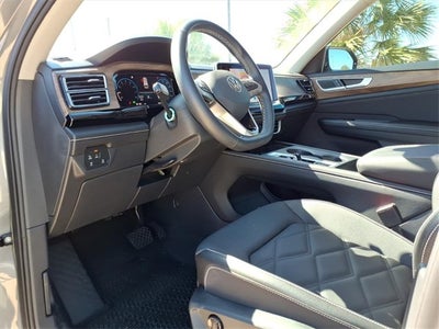 2024 Volkswagen Atlas 2.0T SE