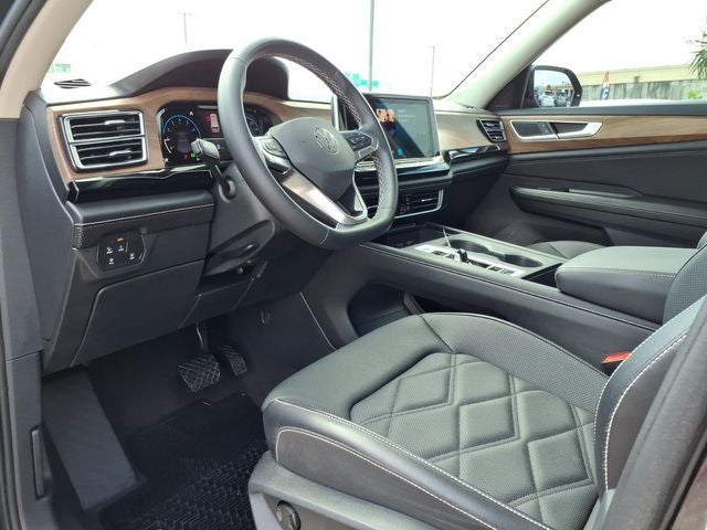 2024 Volkswagen Atlas 2.0T SE