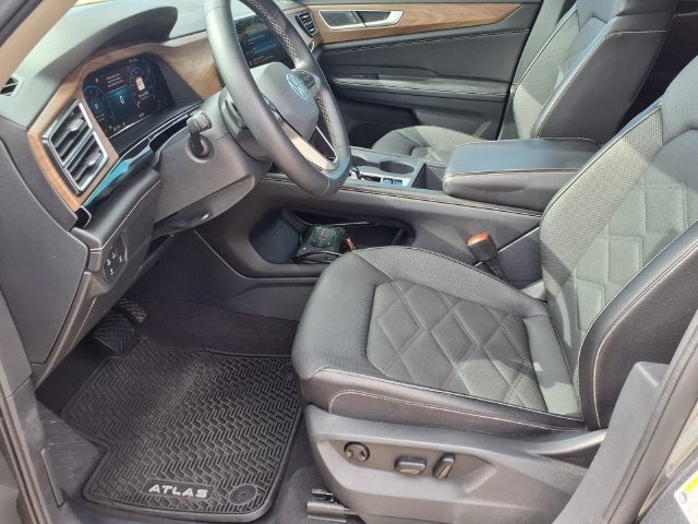 2024 Volkswagen Atlas 2.0T SE