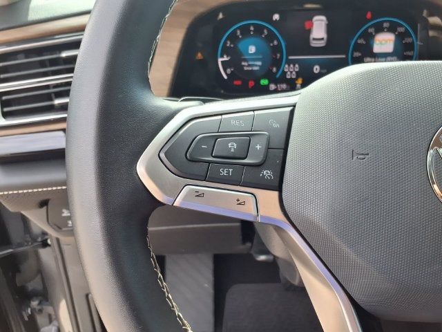 2024 Volkswagen Atlas 2.0T SE
