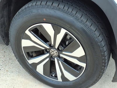 2024 Volkswagen Atlas 2.0T SE