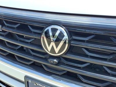 2026 Volkswagen Atlas Cross Sport 2.0T SEL Premium R-Line