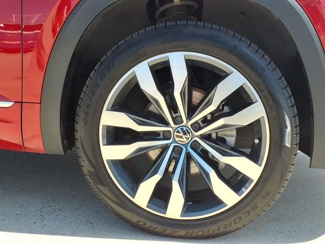 2023 Volkswagen Atlas Cross Sport 3.6L V6 SEL Premium R-Line