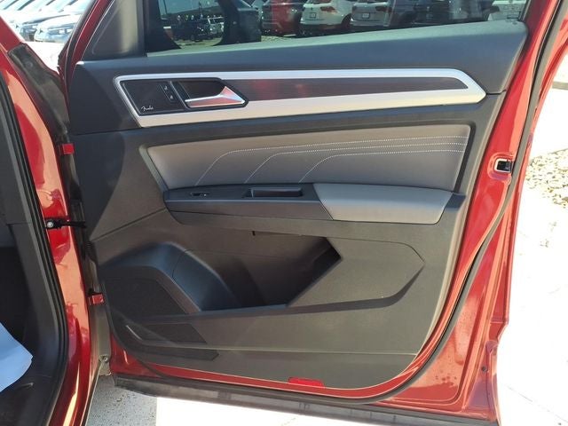 2023 Volkswagen Atlas Cross Sport 3.6L V6 SEL Premium R-Line