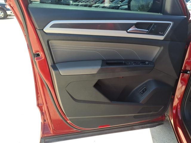 2023 Volkswagen Atlas Cross Sport 3.6L V6 SEL Premium R-Line