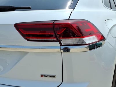 2022 Volkswagen Atlas Cross Sport 3.6L V6 SEL Premium R-Line