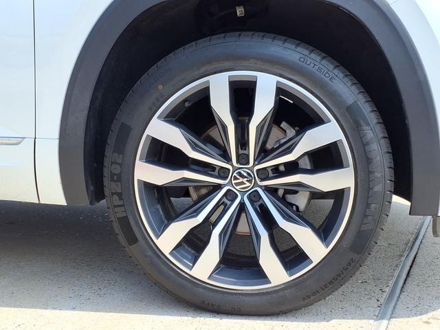 2022 Volkswagen Atlas Cross Sport 3.6L V6 SEL Premium R-Line