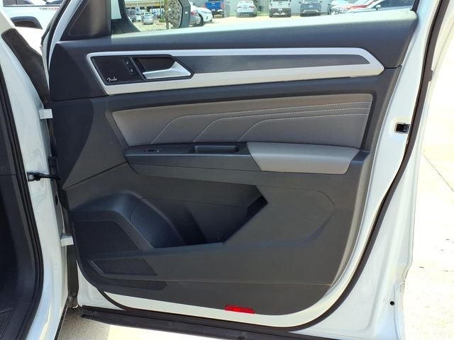 2022 Volkswagen Atlas Cross Sport 3.6L V6 SEL Premium R-Line