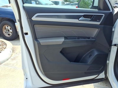 2022 Volkswagen Atlas Cross Sport 3.6L V6 SEL Premium R-Line
