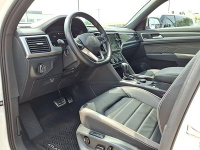 2022 Volkswagen Atlas Cross Sport 3.6L V6 SEL Premium R-Line
