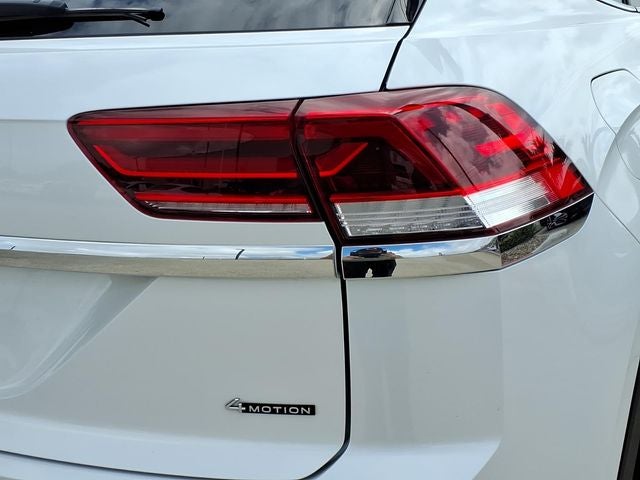 2023 Volkswagen Atlas Cross Sport 3.6L V6 SEL Premium R-Line
